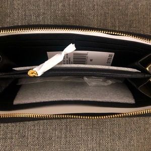 Michael Kors camouflage wallet